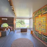 Flores Garden Retreat