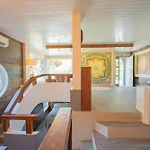 Flores Garden Retreat Prázdninový dům *