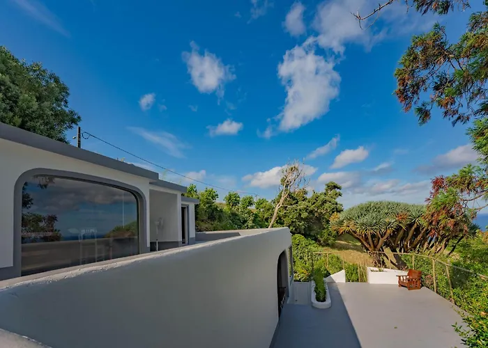 Flores Garden Retreat Санта-Круш-даш-Флориш