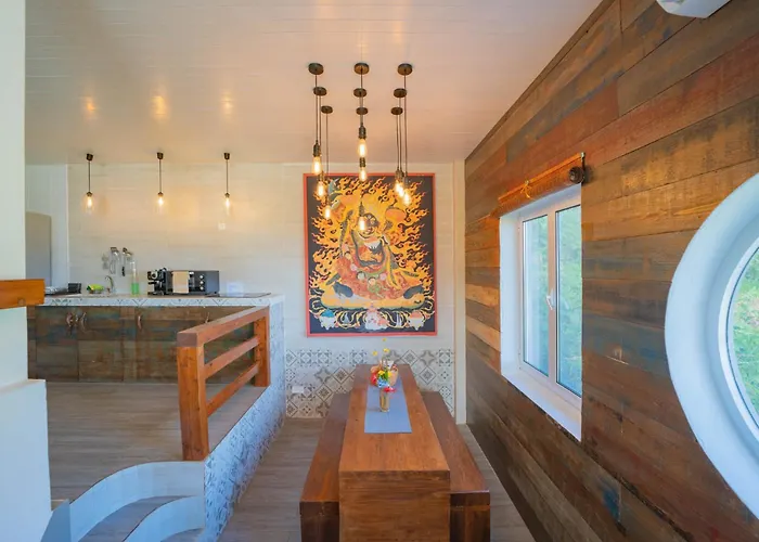 Дом отдыха Flores Garden Retreat *