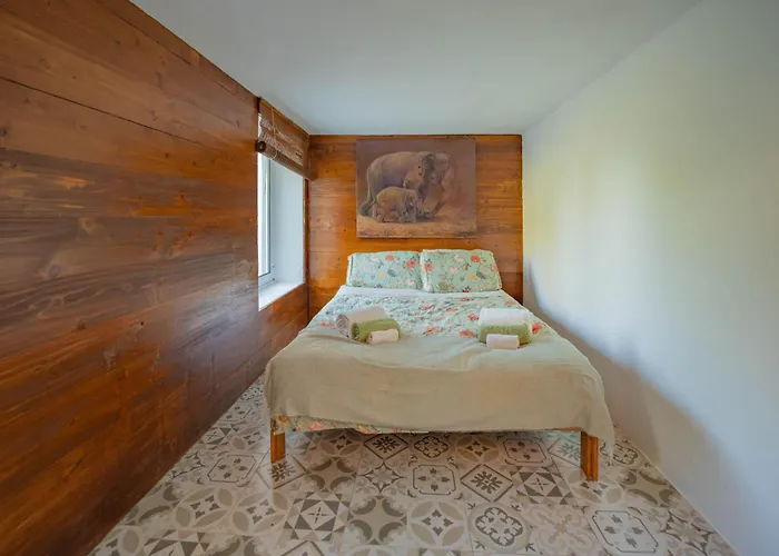 Дом отдыха Flores Garden Retreat *