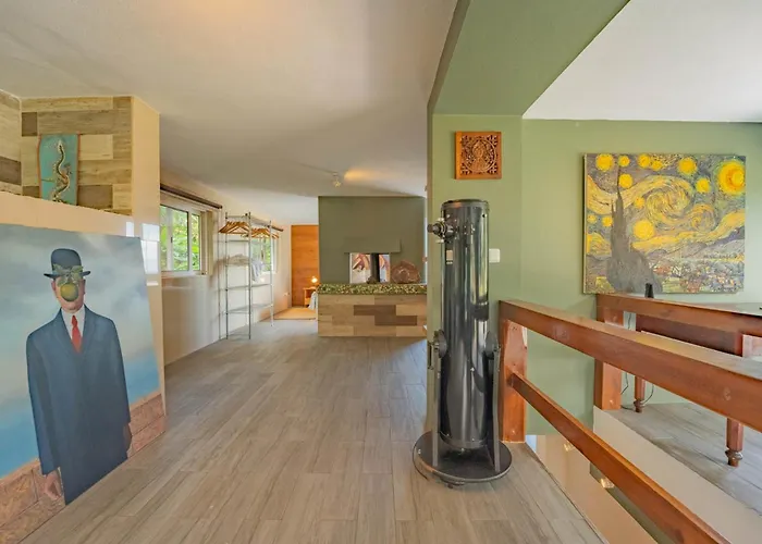 Дом отдыха Flores Garden Retreat Санта-Круш-даш-Флориш