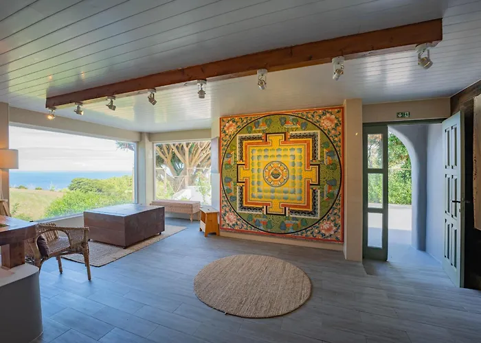 Flores Garden Retreat