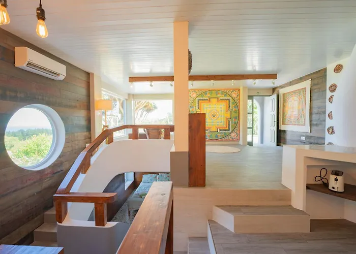 Flores Garden Retreat Дом отдыха *