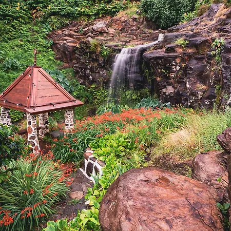 Flores Garden Retreat * סנטה קרוז דאס פלורס