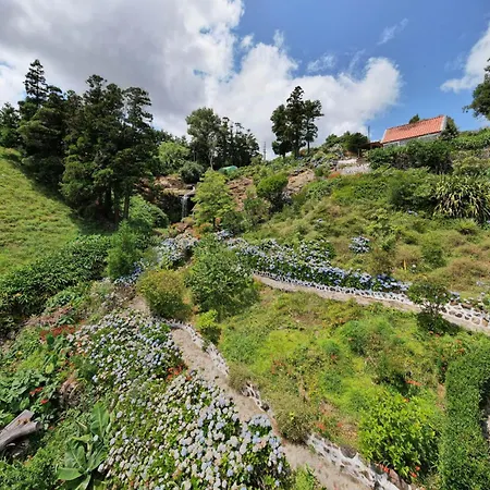 בית נופש Flores Garden Retreat סנטה קרוז דאס פלורס