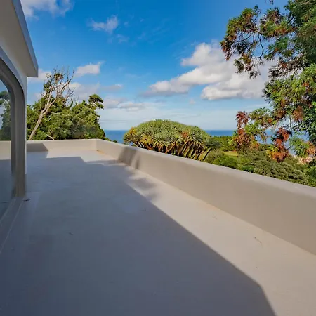 Flores Garden Retreat סנטה קרוז דאס פלורס