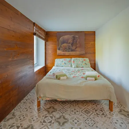 בית נופש Flores Garden Retreat *