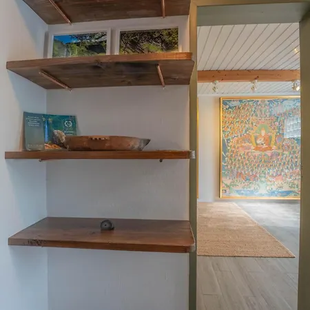 Flores Garden Retreat