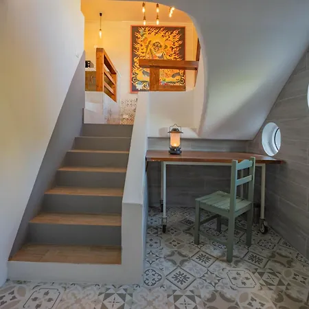 Flores Garden Retreat בית נופש