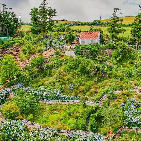 Flores Garden Retreat בית נופש סנטה קרוז דאס פלורס