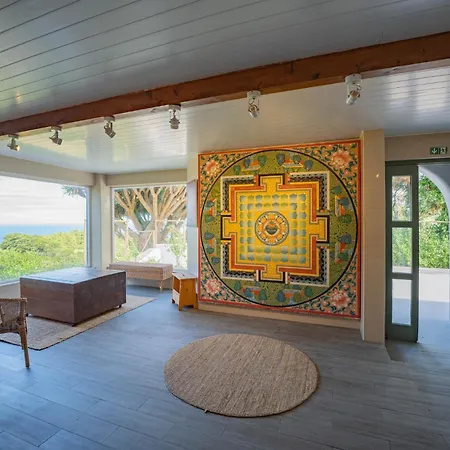 Flores Garden Retreat