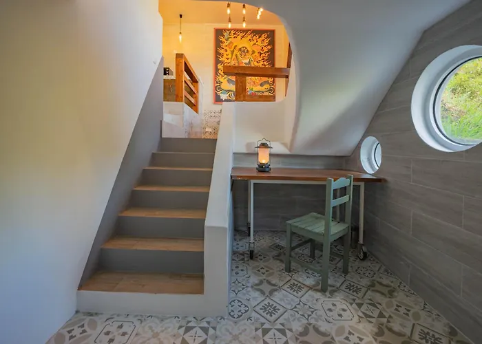 Flores Garden Retreat 펜션